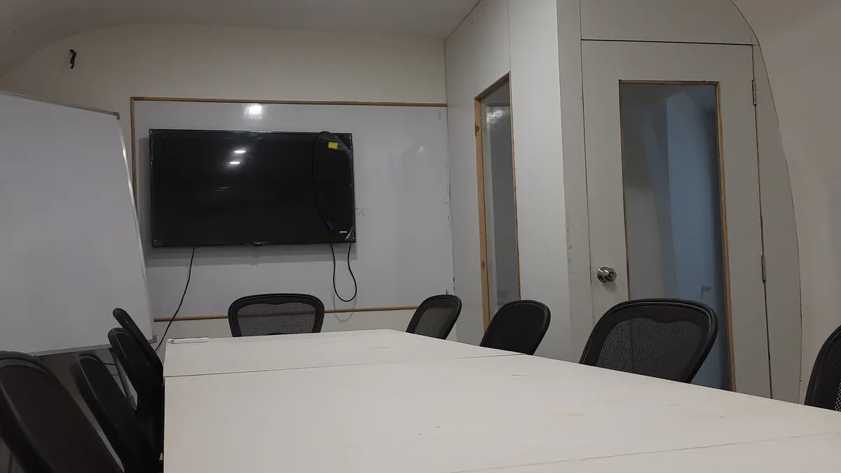 6 Seater Conference Room in Chatrapati Nagar - Eureka Co-Working | GoSpace 6503