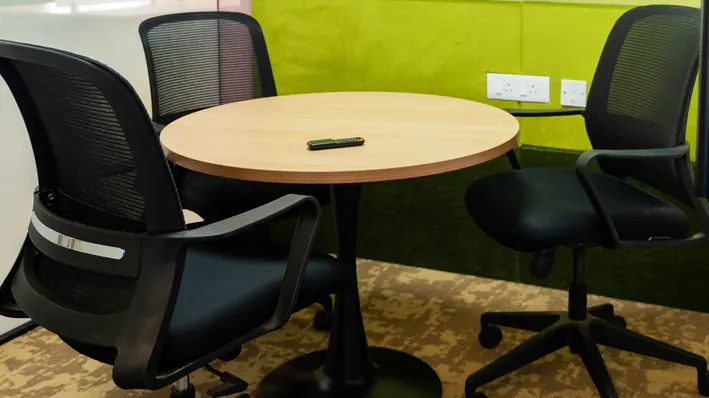  3 Seater Meeting Room in Gopalapuram - Workov Managed Offices | GoSpace 4537