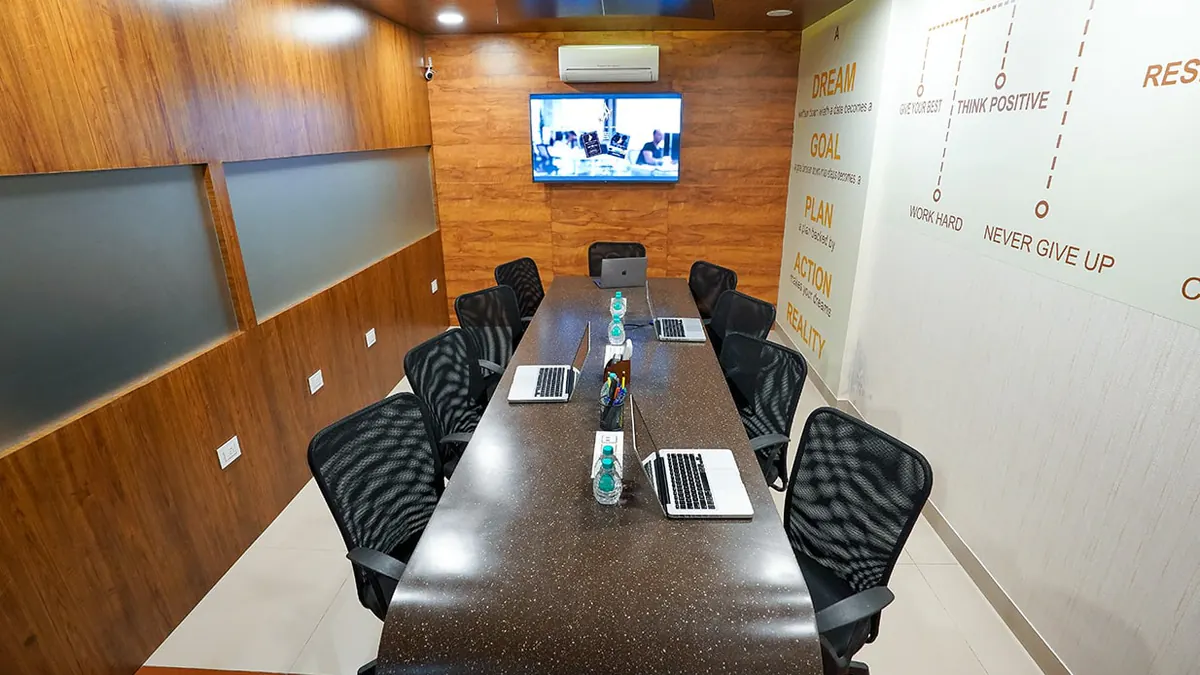 8 Seater Meeting Room
