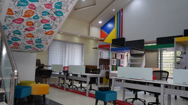 10 Seater Meeting Room