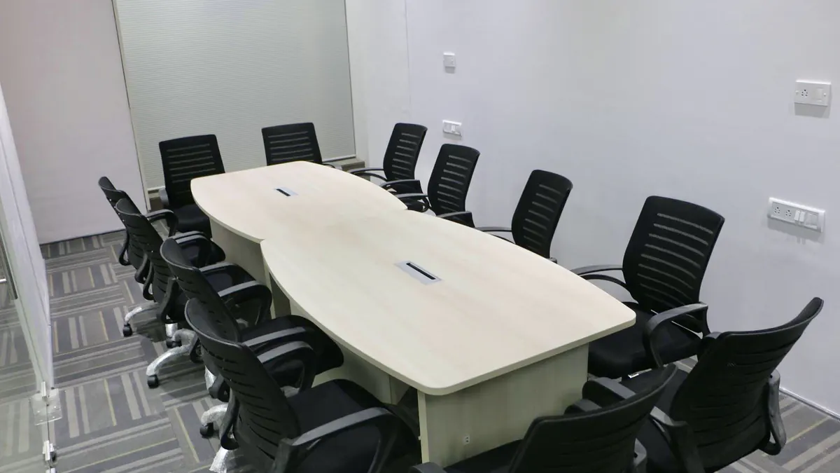 10 Seater Meeting Room in Kandivali West - Bloomdesk Coworking Space 4.1 | GoSpace 7268