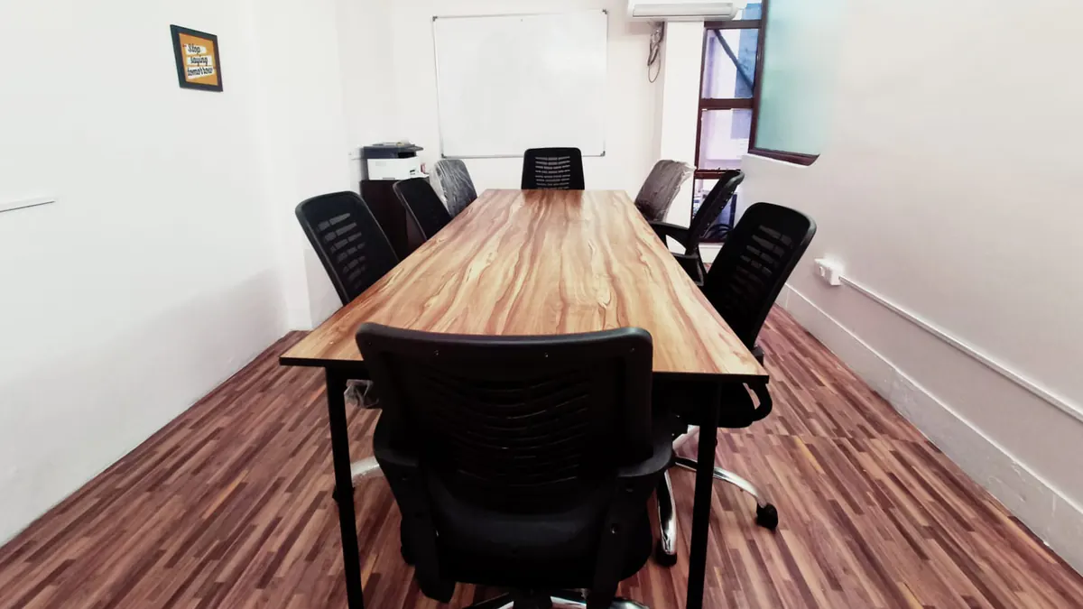 8 Seater Meeting Room in Dwaraka Nagar - iKushal Spaces | GoSpace 4153
