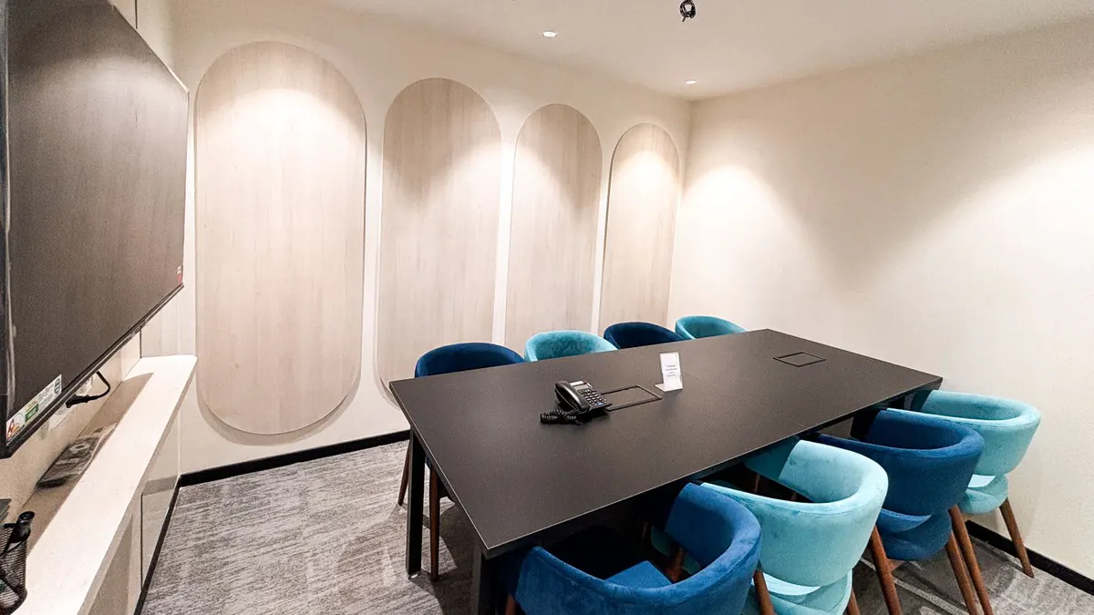 8 Seater Conference Room