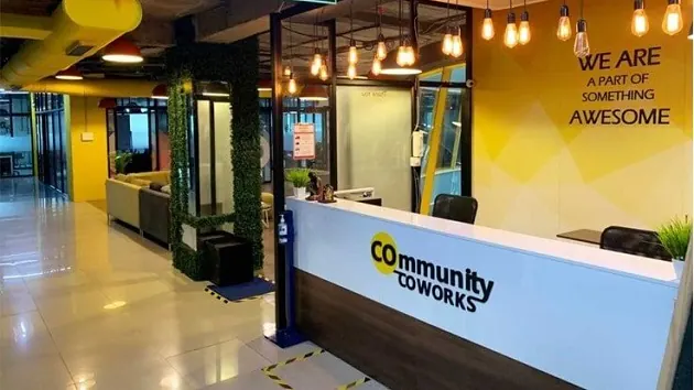 Open Desks in Andheri East - Community Coworks Ackruti Trade Centre | GoOffice 7929