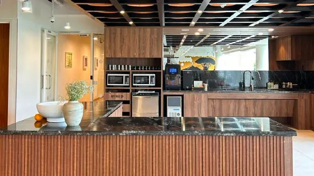 Open Desk at WeWork Cherry Hills, Challaghatta