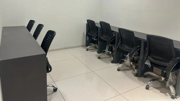 Open Desks in Gota - Ganesh Glory 11 | GoOffice 4274