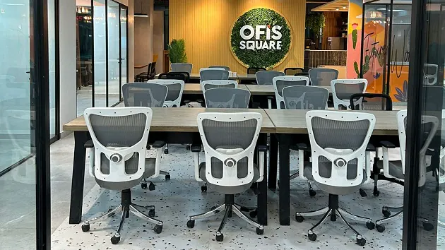 Open Desks in Sector 62 - Ofis Square | GoOffice 8433