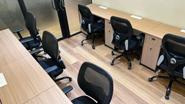 6 Seater Private Cabin in Andheri East - Lets Work Coworking Space | GoOffice 8859