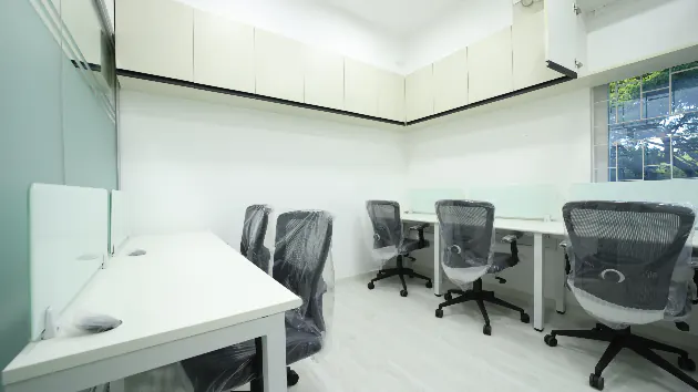 6 Seater Private Cabin