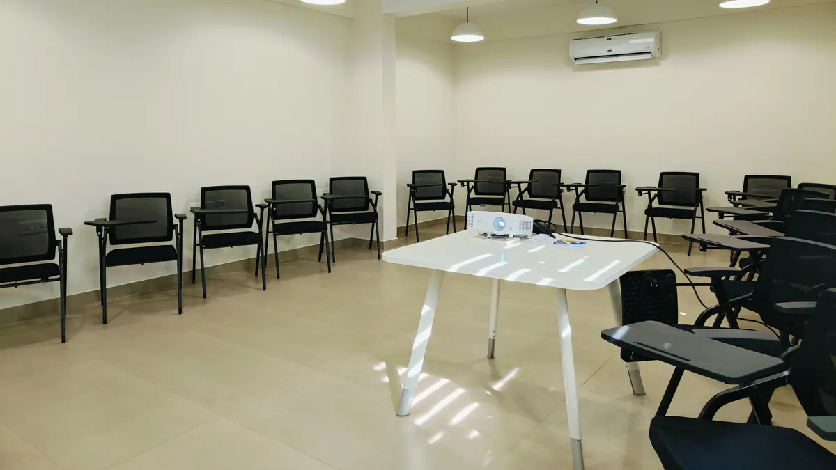30 Seater Training Room in Ernakulam - InnerSpace Coworking UB Business Centre  | GoSpace 4269