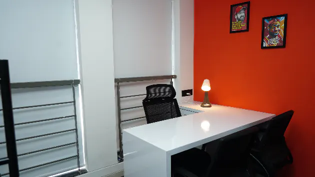 3 Seater Manager Cabin in Thaltej - Sentient Coworking Space | GoOffice 4255