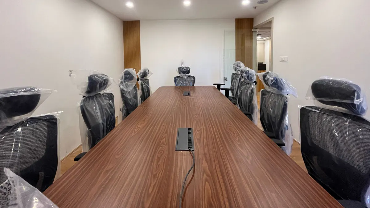 10 Seater Conference Room