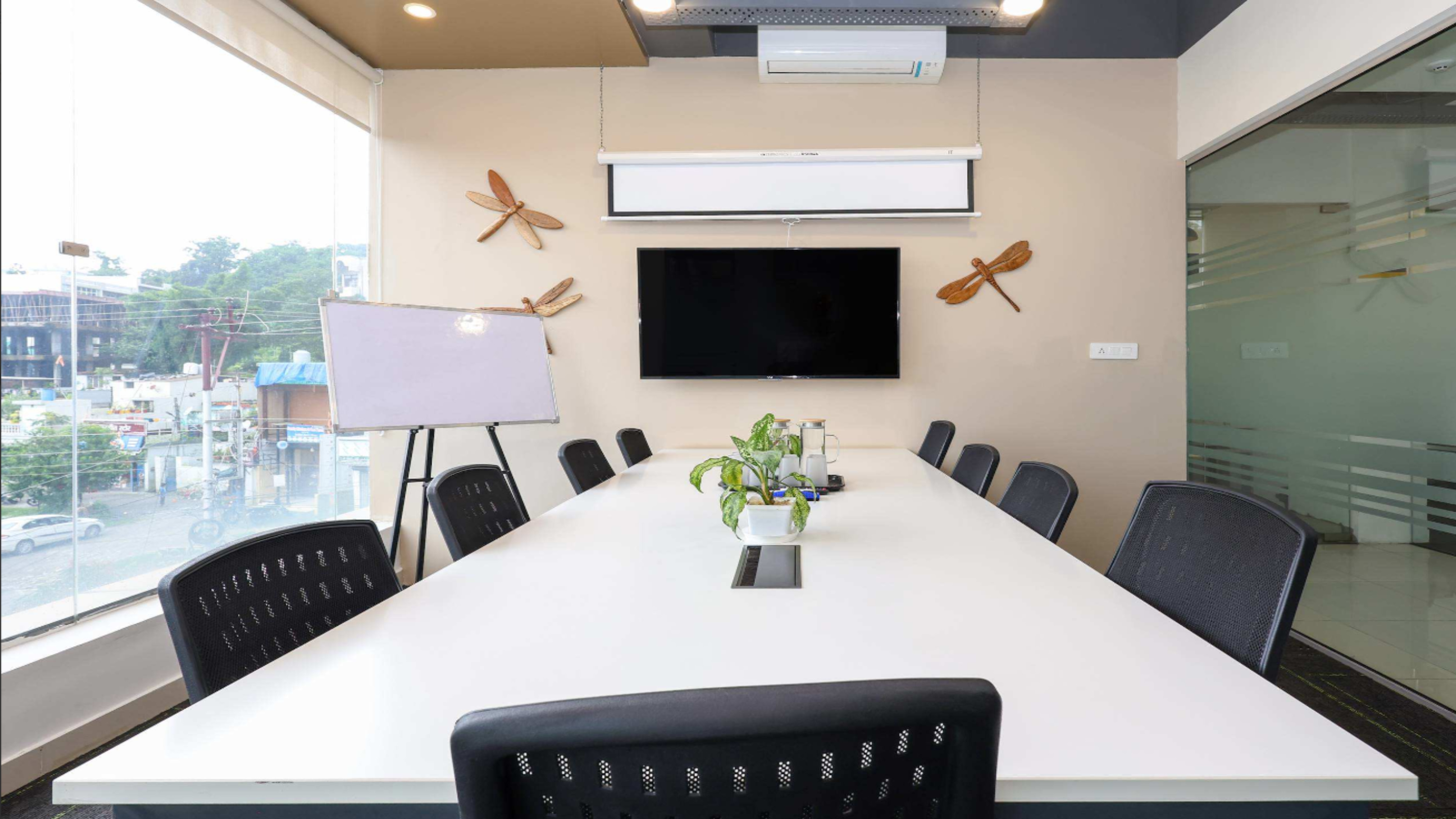 10 Seater Meeting Room in Canal Road - iKSANA Workspaces Anand Arcade | GoSpace 25014