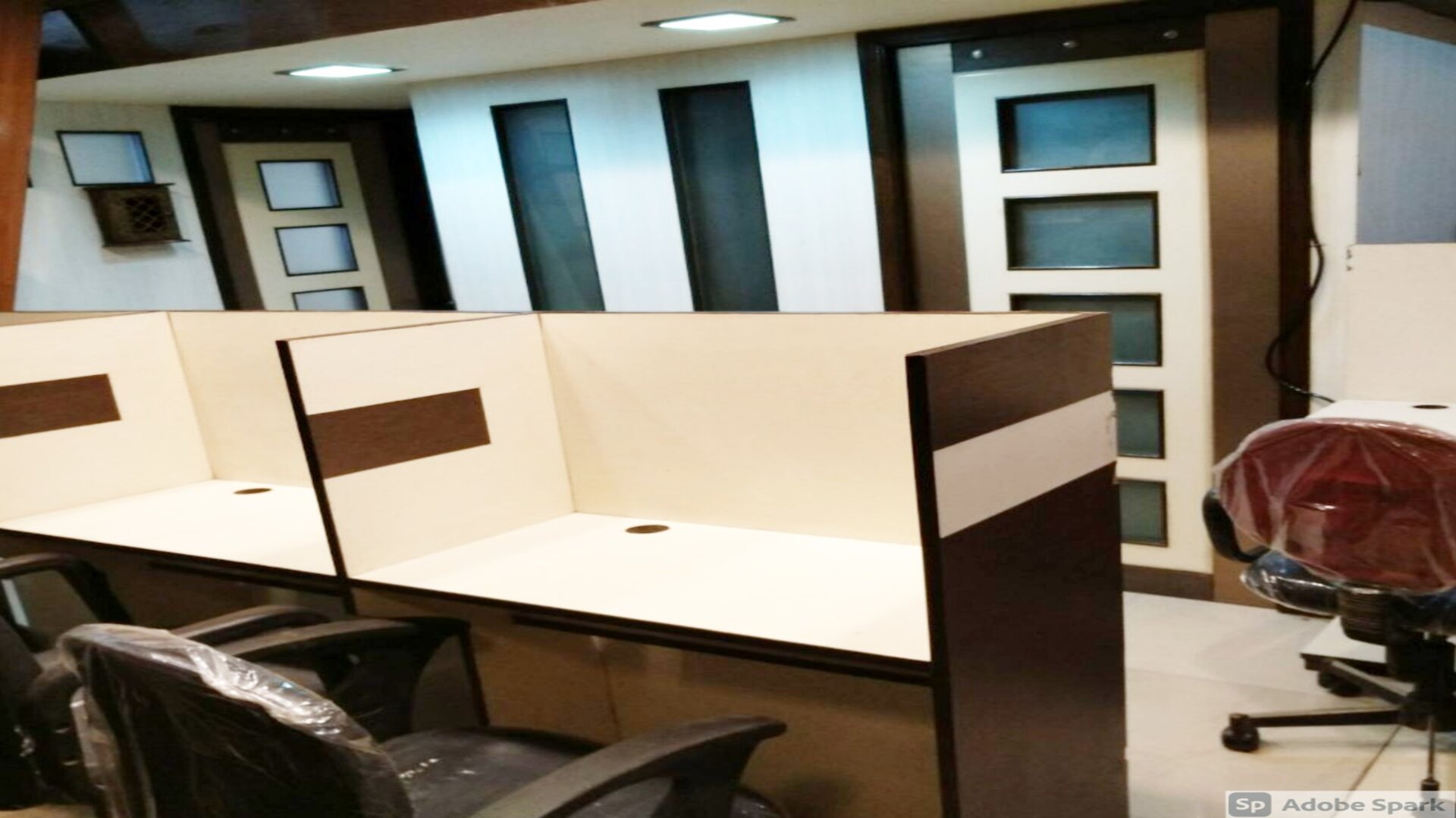 GoOffice 6134 Dedicated Desks 