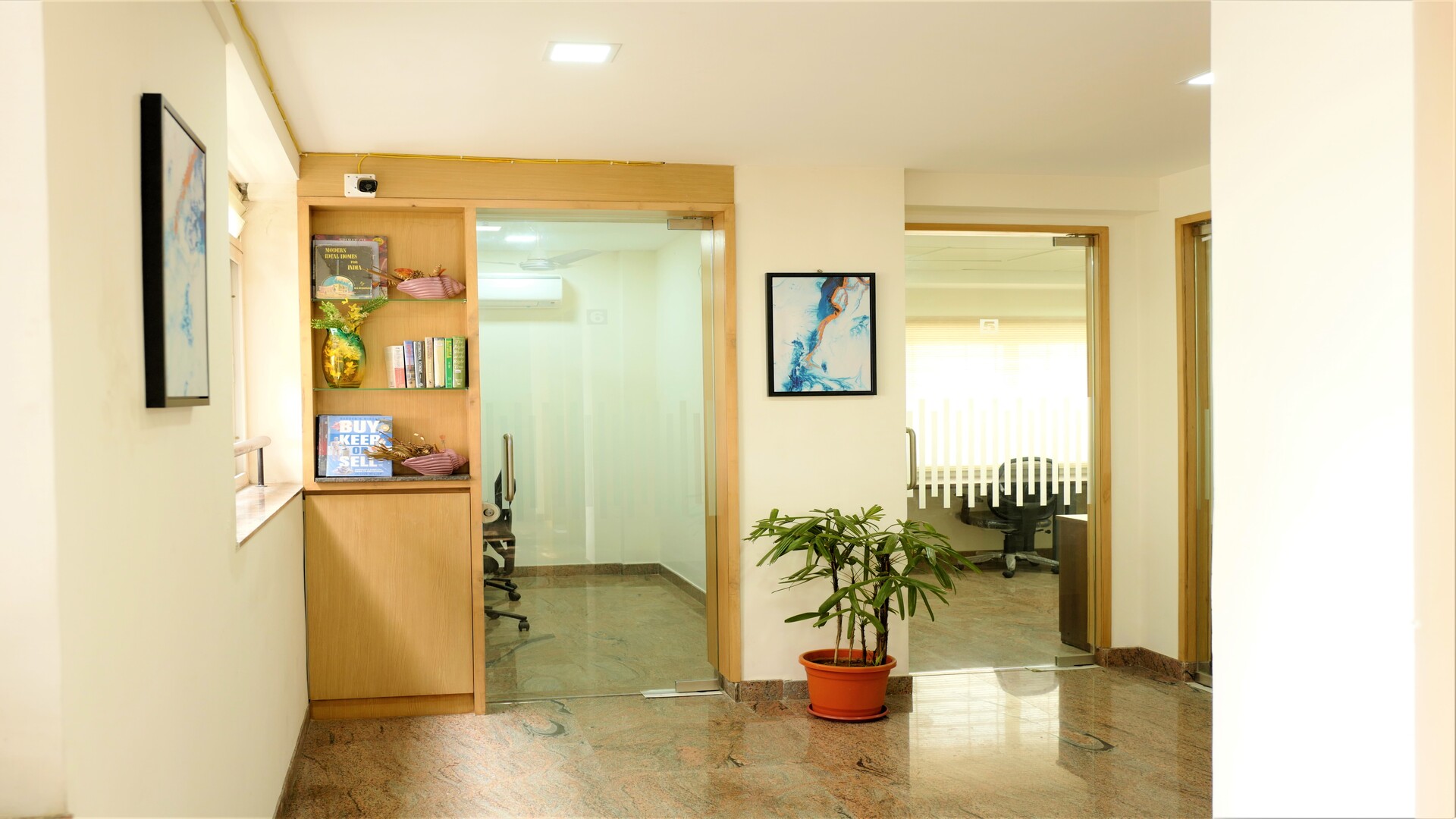 GoOffice 4013 5 Seater Private Cabin