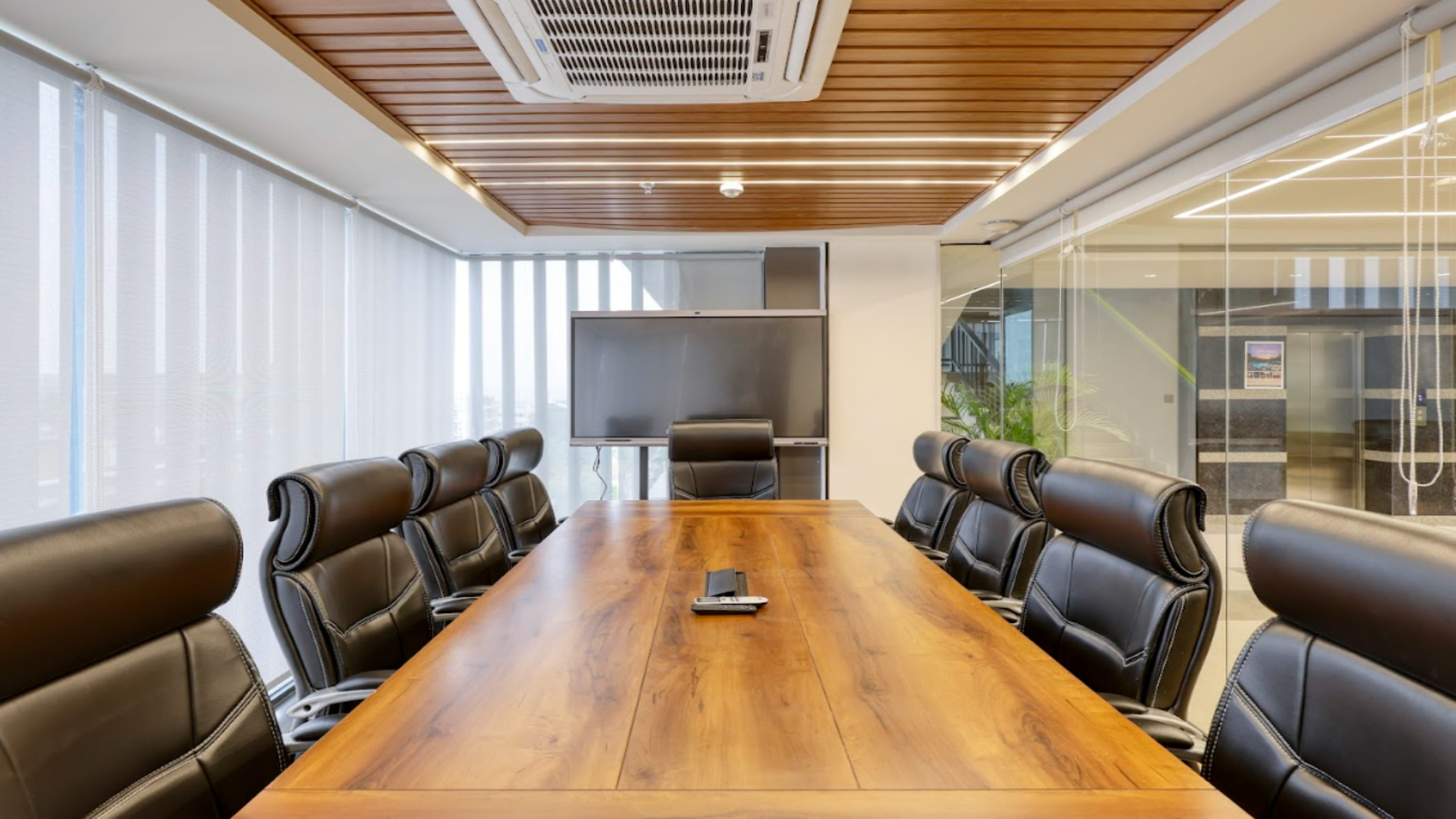 8 Seater Meeting Room in Sahastradhara Road - iKSANA Workspaces CPL-1 Tower | GoSpace 25017
