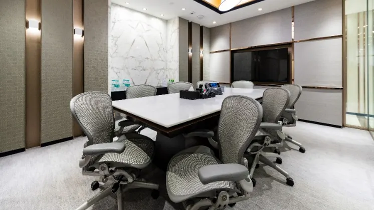  6 Seater Meeting Room in Bandra East - The Executive Centre Parinee Crescenzo | GoSpace 7273