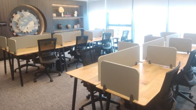 10  Seater Private Cabin