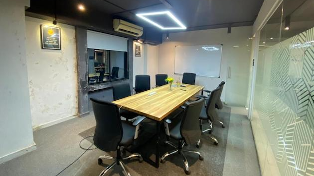 10 Seater Conference Room