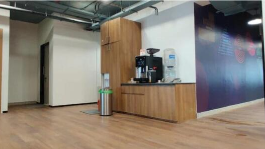 12 Seater Conference Room | Icon Tower Baner