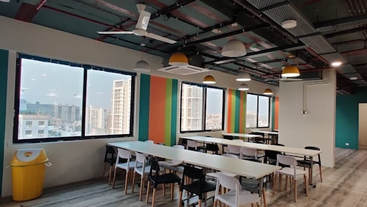 12 Seater Conference Room | Icon Tower Baner