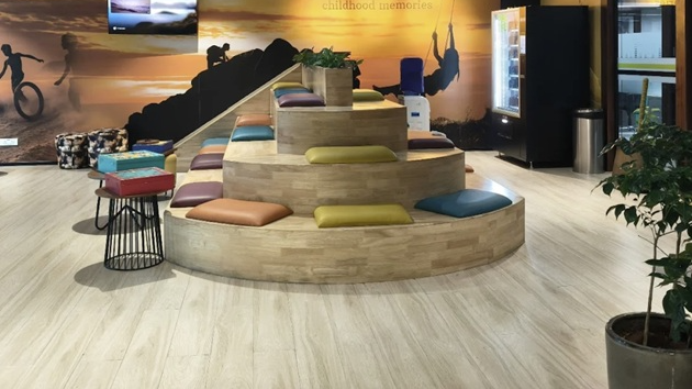 10 Seater Conference Room