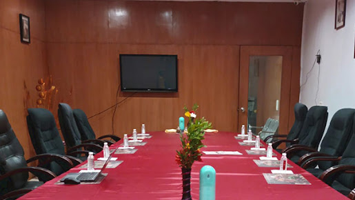 10 Seater Conference Room