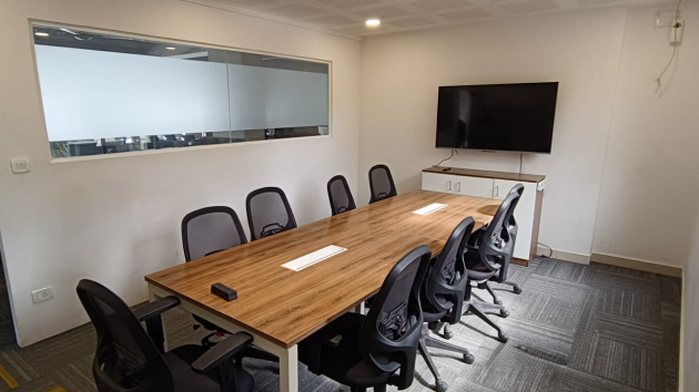 10 Seater Conference Room