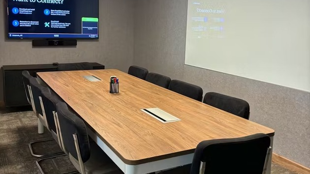 GoSpace 6530 10 Seater Conference Room