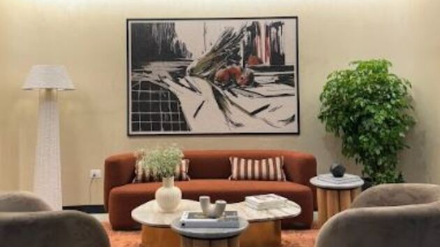 10 Seater Conference Room