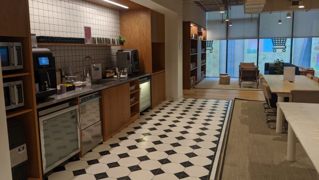 10 Seater Conference Room