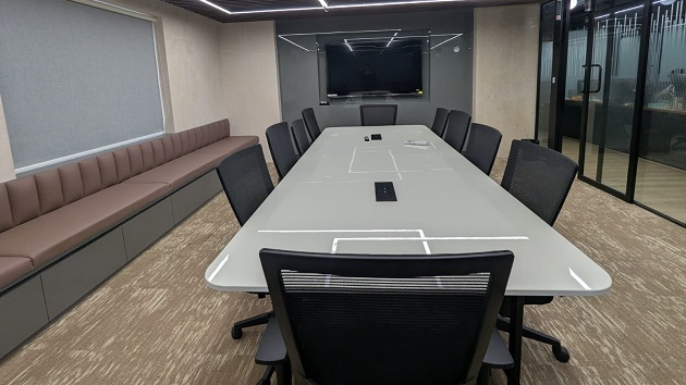 10 Seater Conference Room