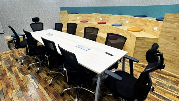 10 Seater Conference Room