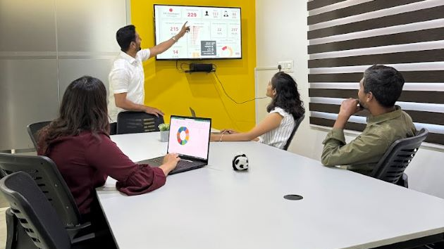 10 Seater Conference Room 