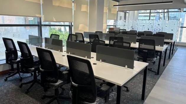 10 Seater Conference Room 