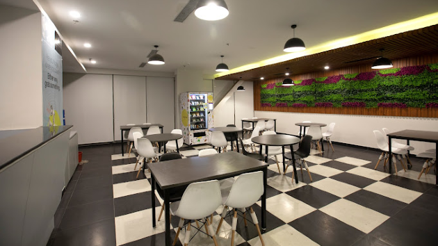 10 Seater Conference Room