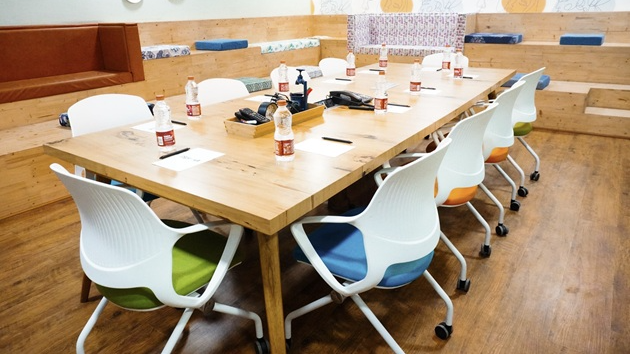 10 Seater Conference Room