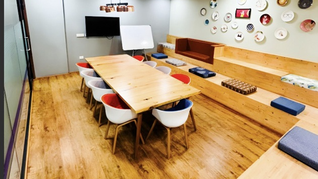 10 Seater Conference Room