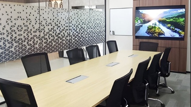 10 Seater Conference Room