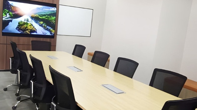10 Seater Conference Room