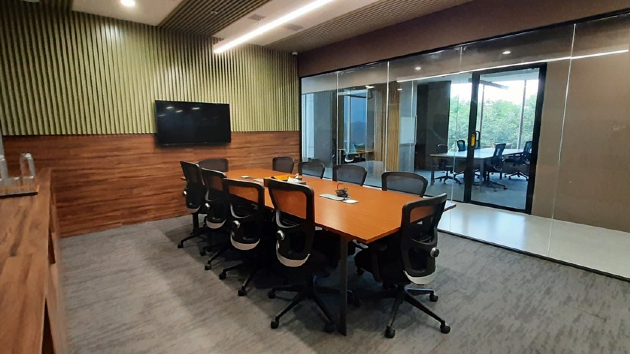 10 Seater Conference Room