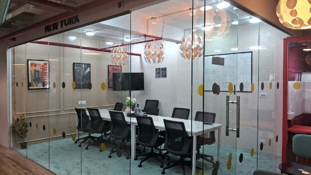 10 Seater Meeting Room