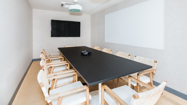 GoSpace 8328 10 Seater Meeting Room