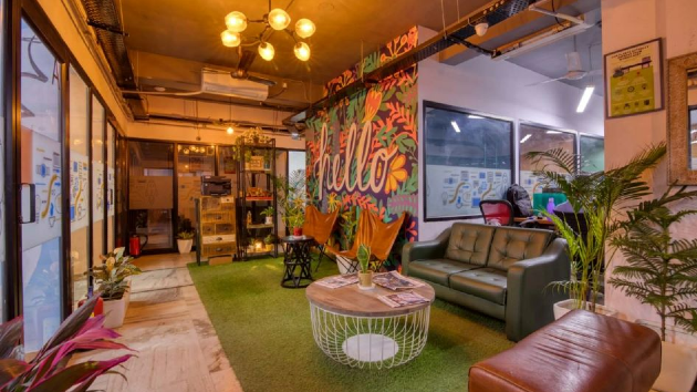 10 Seater Meeting Room