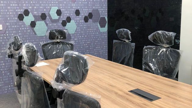 7 Seater Meeting Room