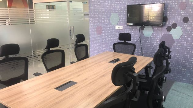 7 Seater Meeting Room