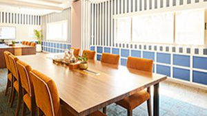 10 Seater Meeting Room