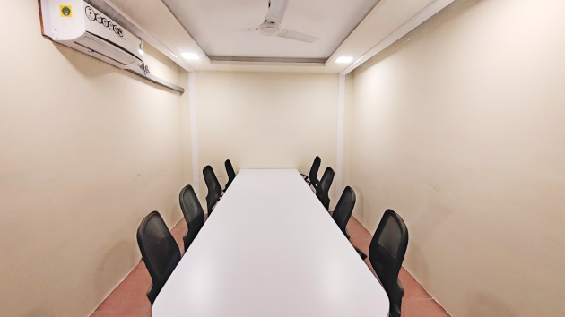 10 Seater Meeting Room