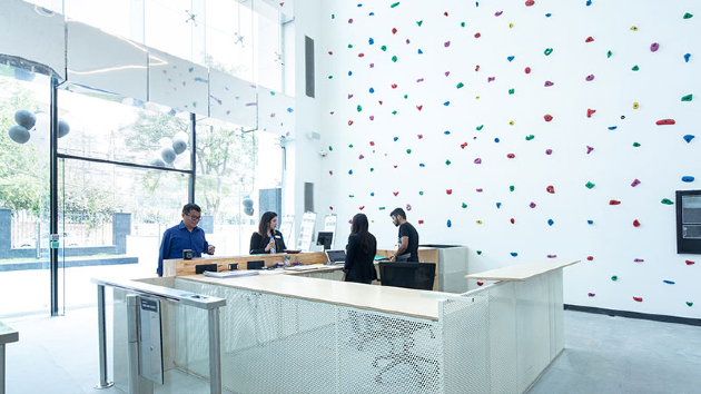 10 Seater Meeting Room