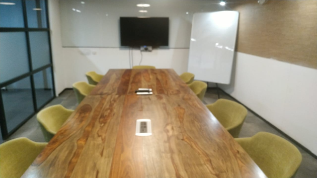 10 Seater Meeting Room